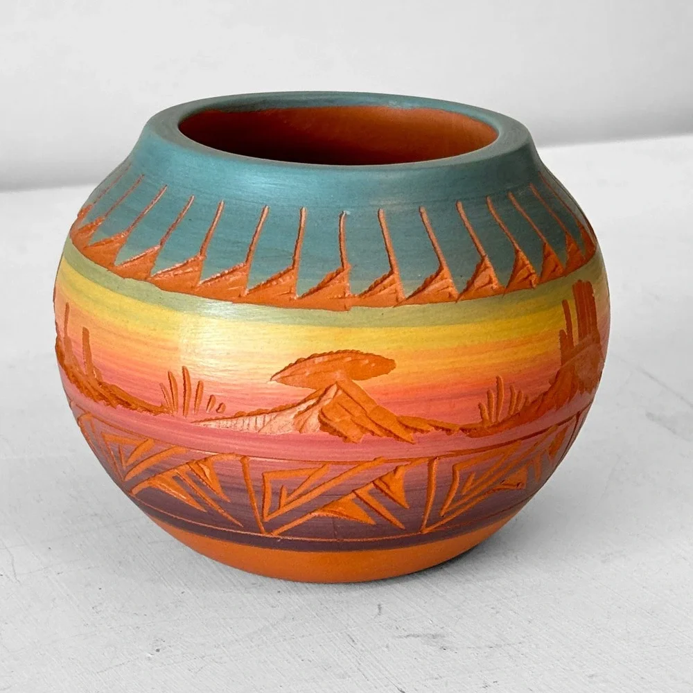 Silas Navajo‎ Etched Seed Pot Southwestern Desert Sunset Pottery Terracotta